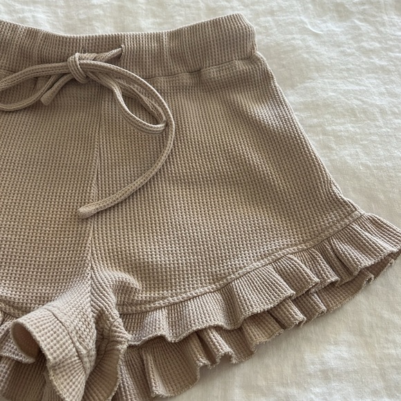 🟣 BOGO! Princess Polly Ruffle Short w/ Drawstring - Picture 6 of 10